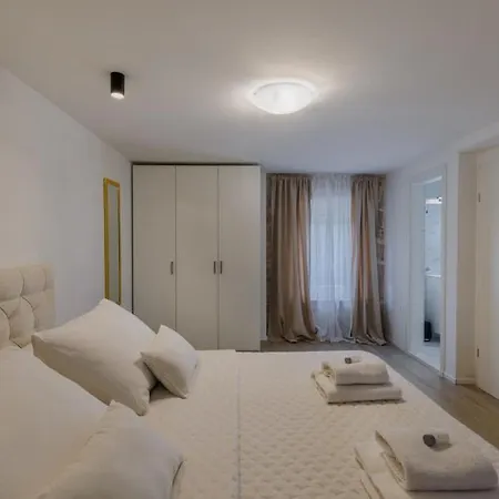 Marina Neretva By Guide *