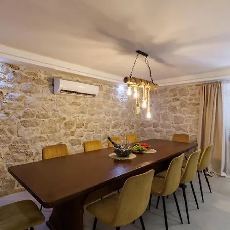 Marina Neretva By Guide Villa *