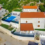 Marina Neretva By Guide Villa