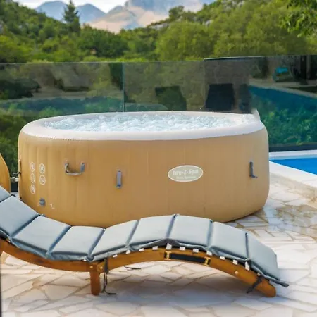 Marina Neretva By Guide Vila *